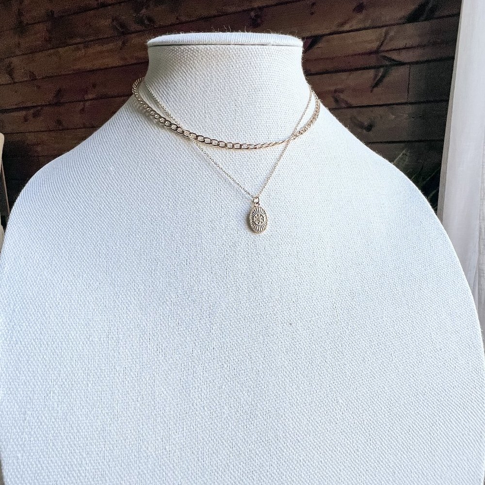 THE MONA GOLD NECKLACE